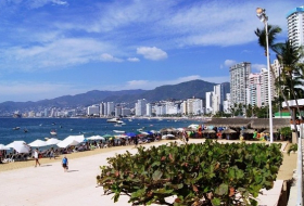 Gunmen kill at least six people in Mexico’s Acapulco resort town